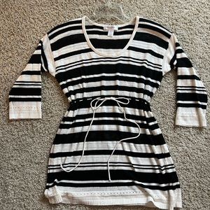 Motherhood Maternity | EUC Knit Sweater size Small